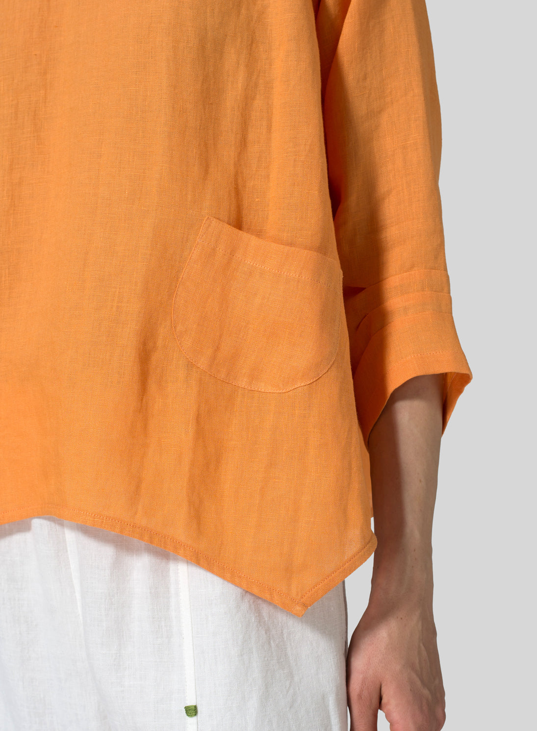 Cotton And Linen Crew Neck 3/4 Sleeve Shirt