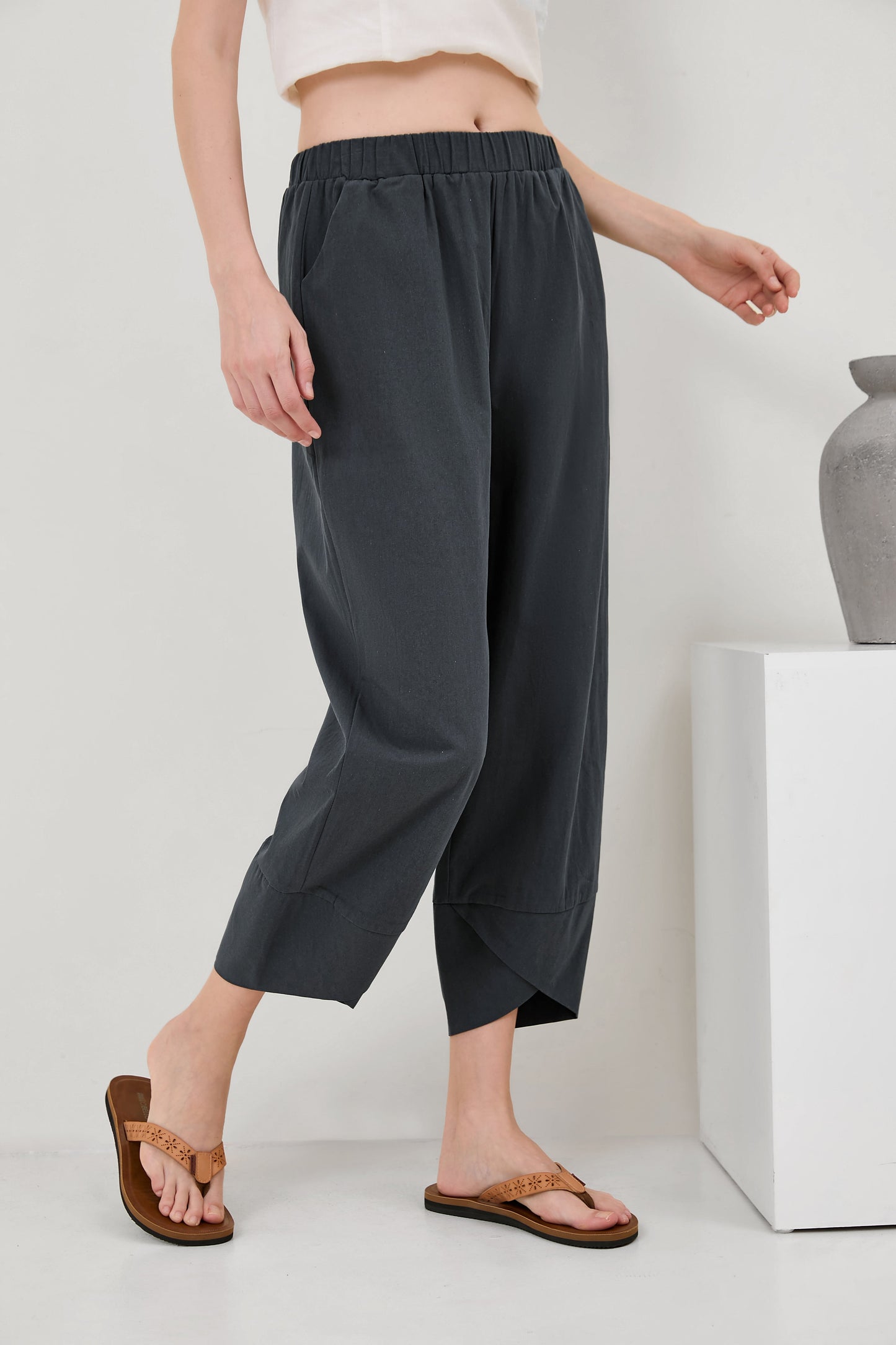 Womens Solid Color Simple Loose Casual Ankle pants