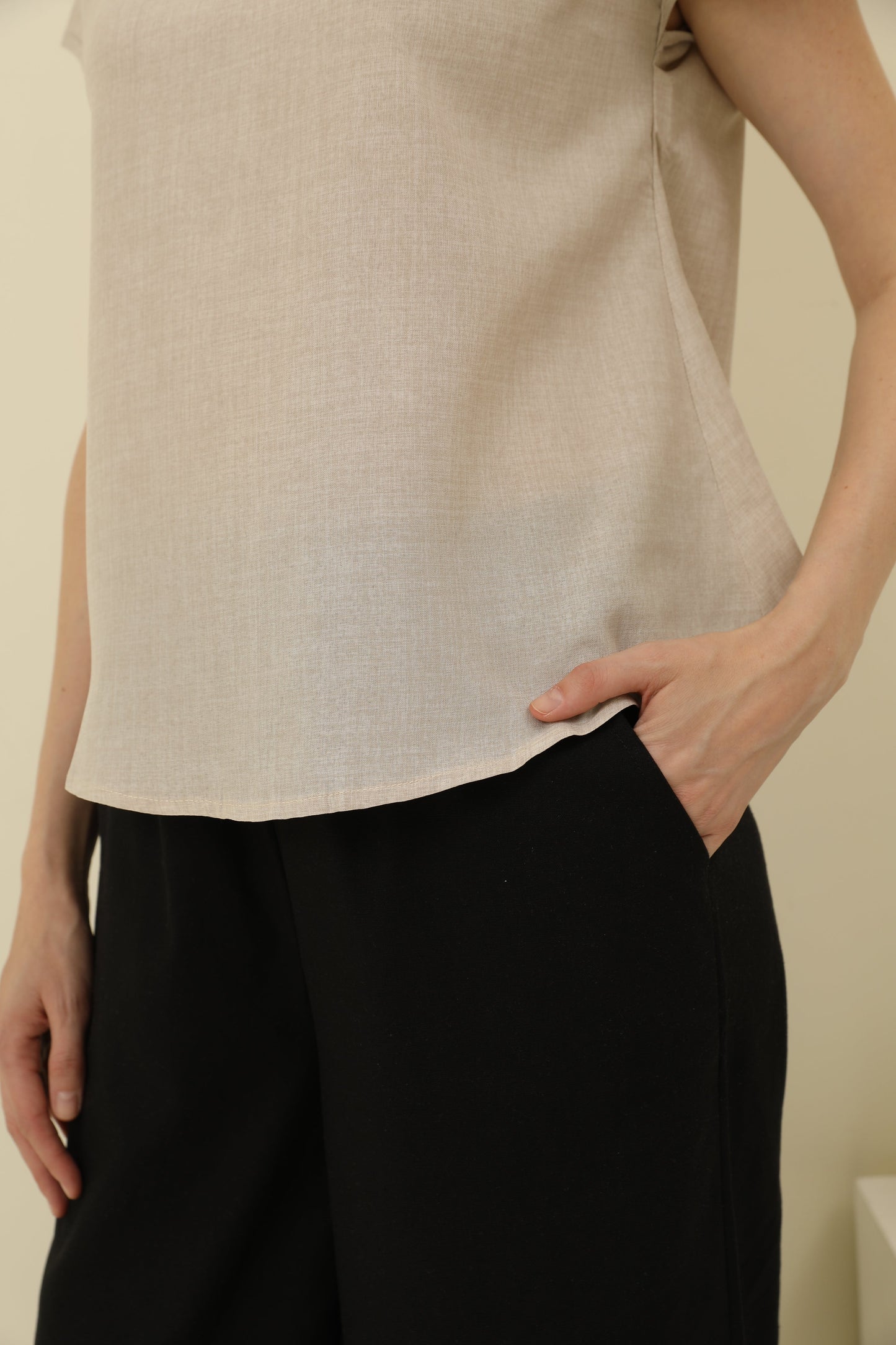 Cotton-Linen Minimalist Cut Thin T-Shirt