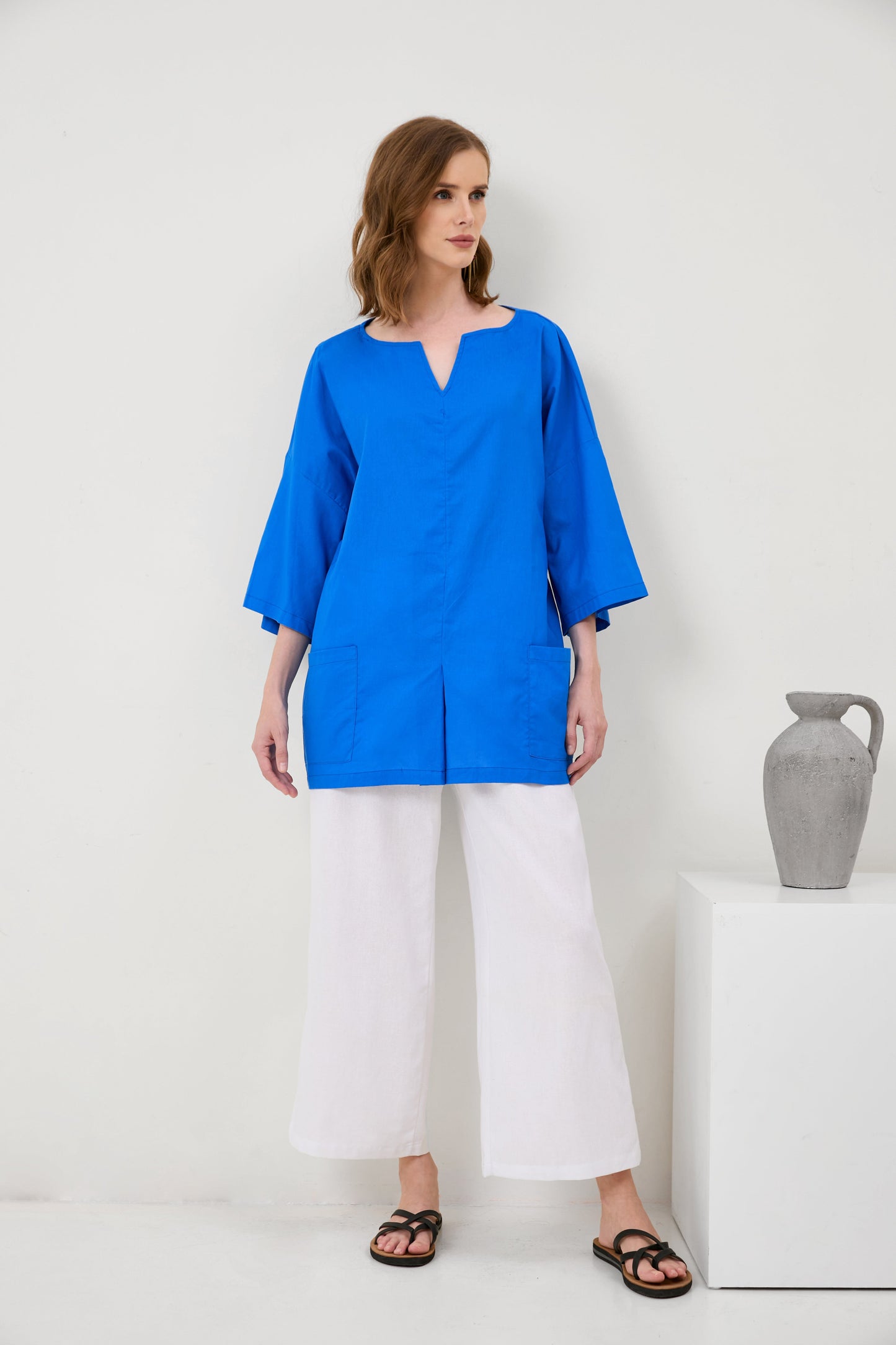 Cotton-Linen V-Neck Hem Slit Top