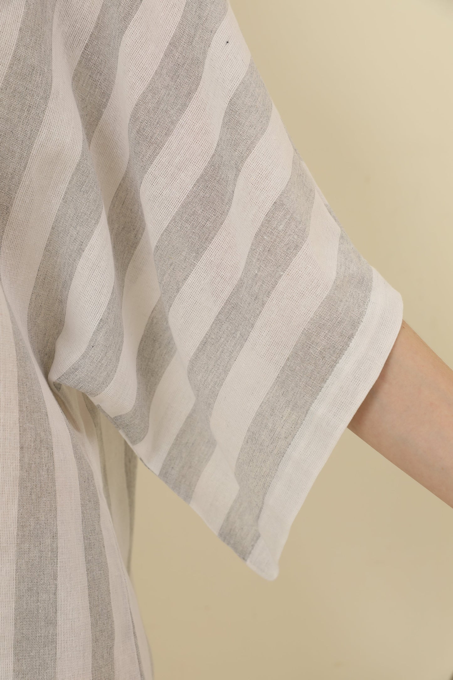 Cropped Sleeves Round Neck Cotton And Linen Comfort Dress