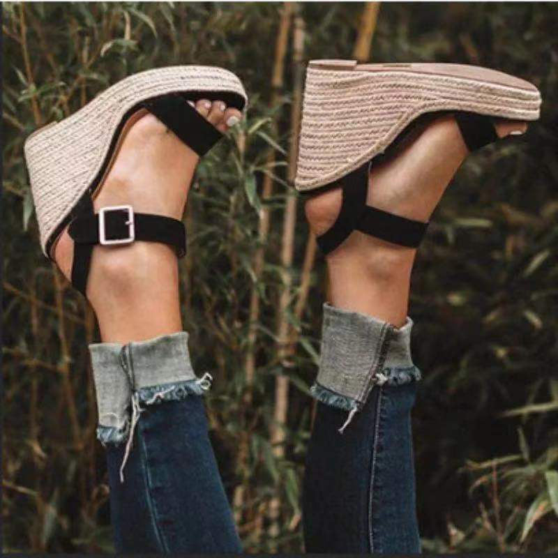 Animal Pattern Buckle Up Crochet Wedges Sandals